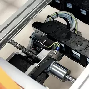 Husillo de bolas tuerca recirculante